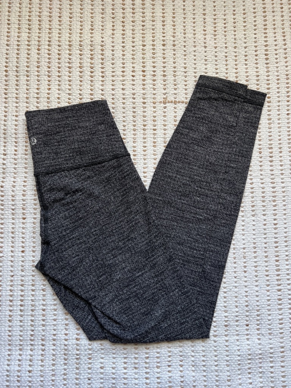 Lululemon High-Rise Heathered Gray Leggings 28” Size 6